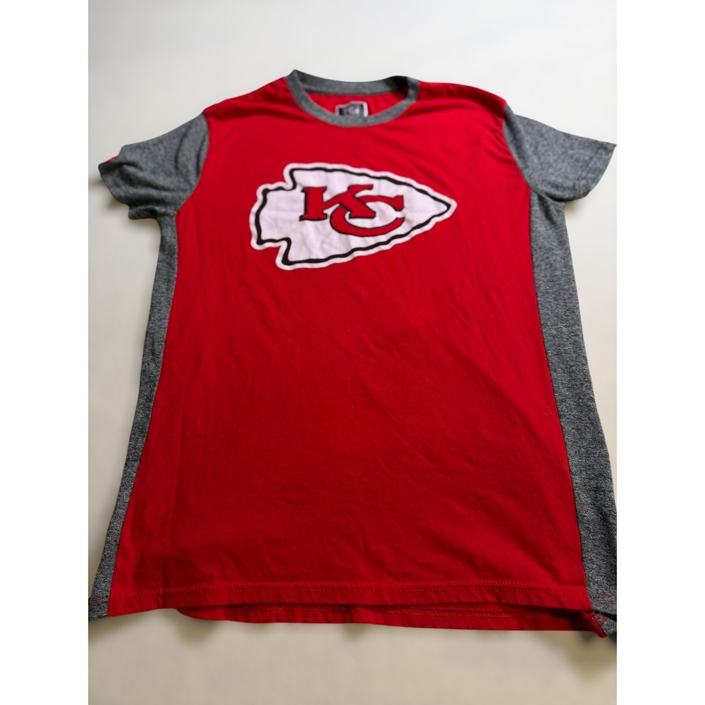 Team Apparel Sports Football Kansas City Chiefs Grey Large NFL Team Tee